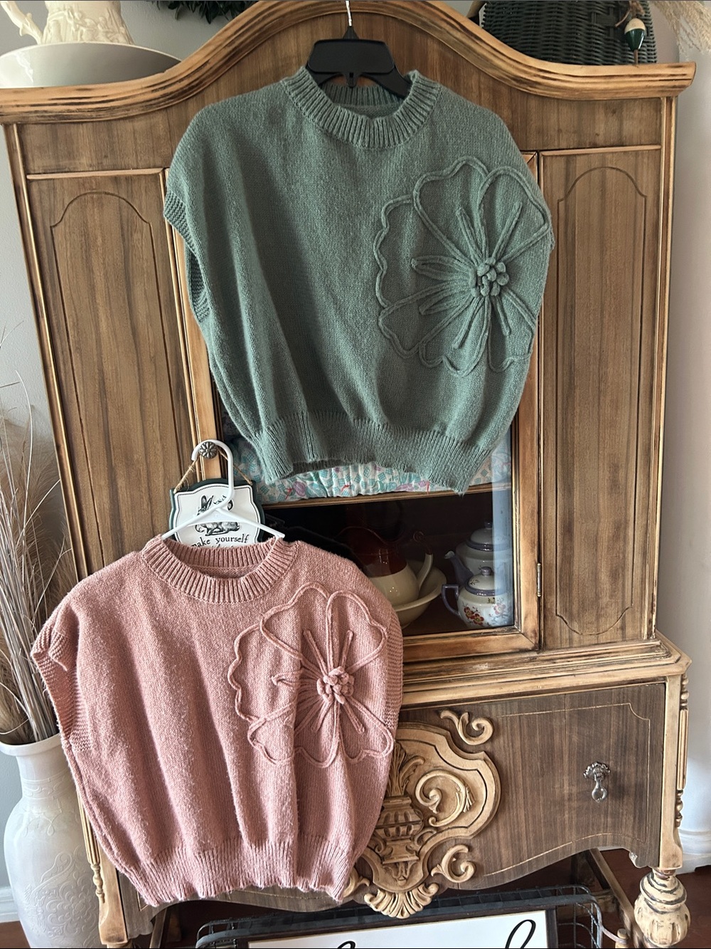 SHEIN Green and Pink Floral Applique Knit Sweater Vests